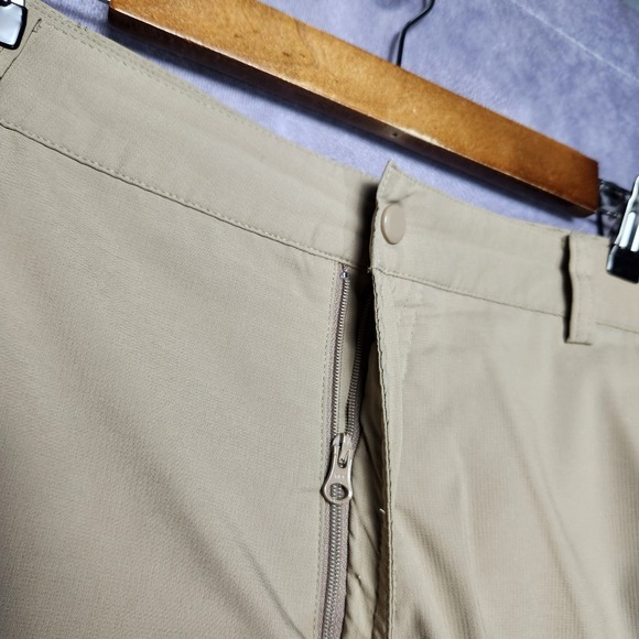 Nike Golf Dri-FIT Men's 34 Khaki Tan Cargo Shorts‎ Golfing Athletic - Picture 6 of 14